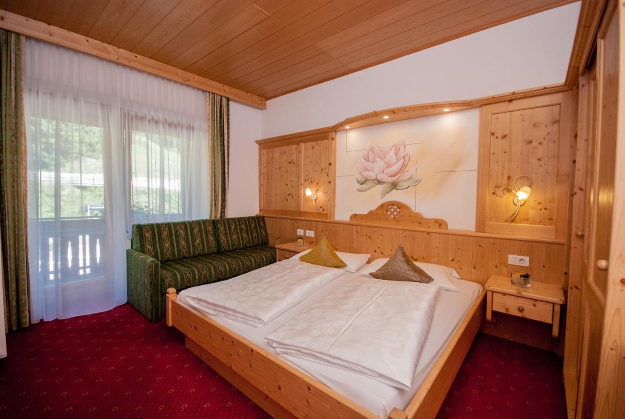 Hotel Loewe Dolomites San Candido Exteriér fotografie
