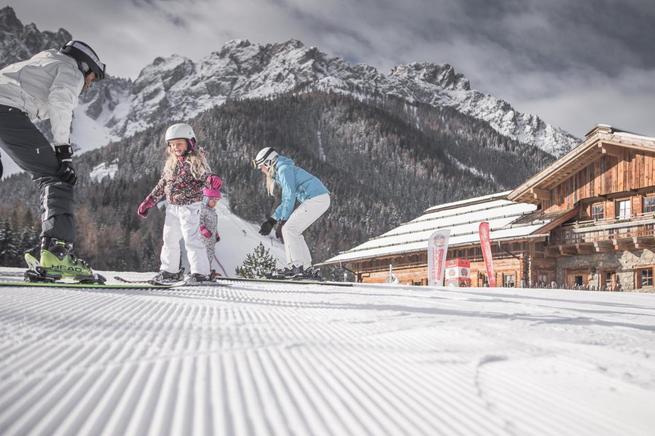 Hotel Loewe Dolomites San Candido Exteriér fotografie